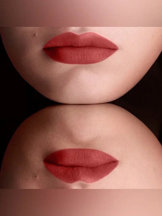 Burberry Satin Lipstick NIB — Russet 93 - Picture 3 of 6